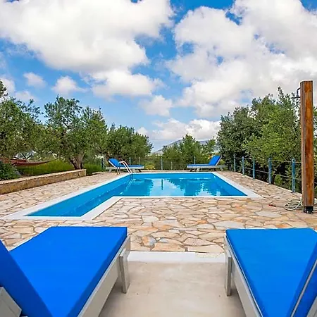 Hakuna Matata Holidays Wooden With Airco & Pool In Greek Olive Grove *