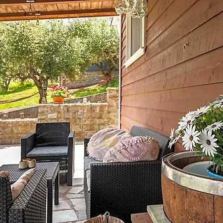 Hakuna Matata Holidays Wooden With Airco & Pool In Greek Olive Grove Hotel Methone